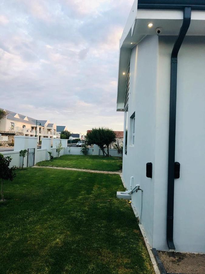 Wave N' Sea Villa Langebaan Buitenkant foto